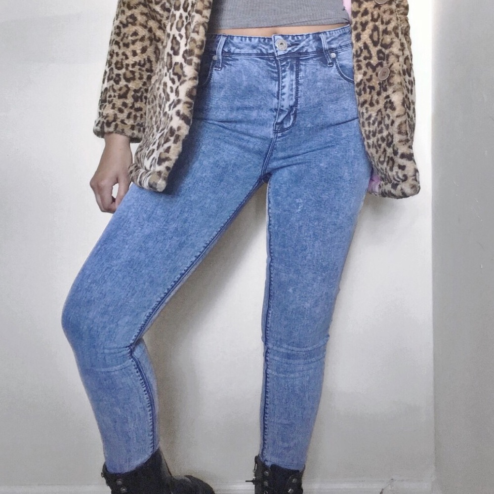 Bullhead Skinny Jeans / Jeggings!